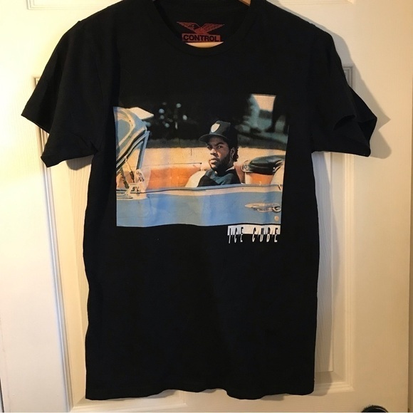 ICE Cube men’s Small T-shirt. Black in colour. - Picture 2 of 4